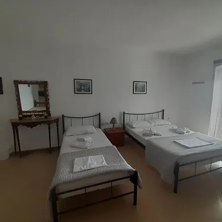Sofia's Apartment Himare